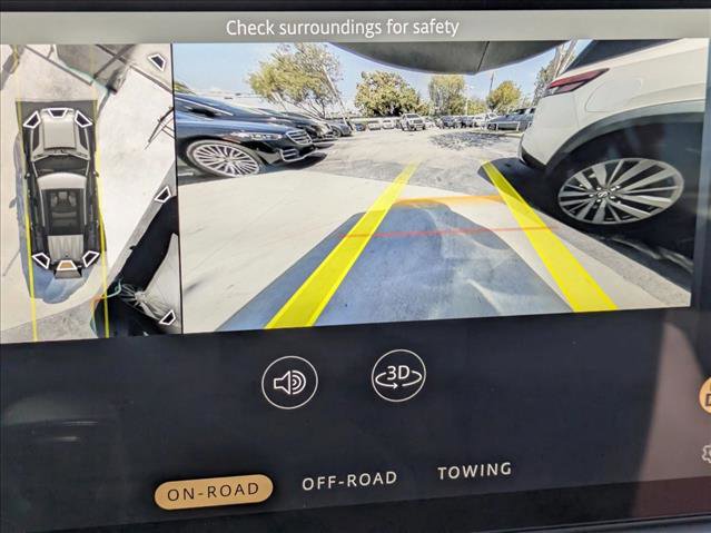 Used 2025 Land Rover Defender 110 S image 13