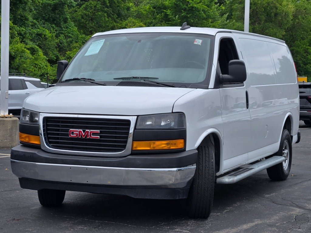 Certified 2024 GMC Savana 2500 w/ Driver Convenience Package RWD image 5