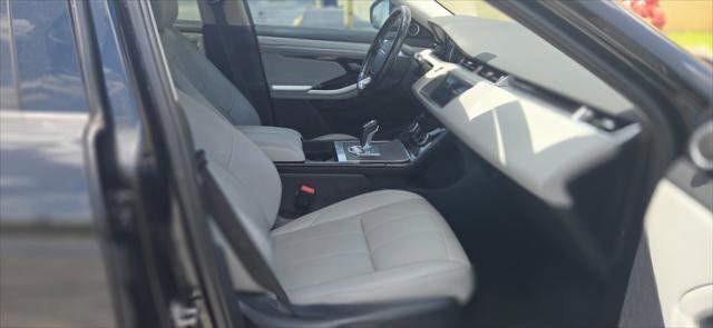Used 2020 Land Rover Range Rover Evoque S AWD/4WD image 21
