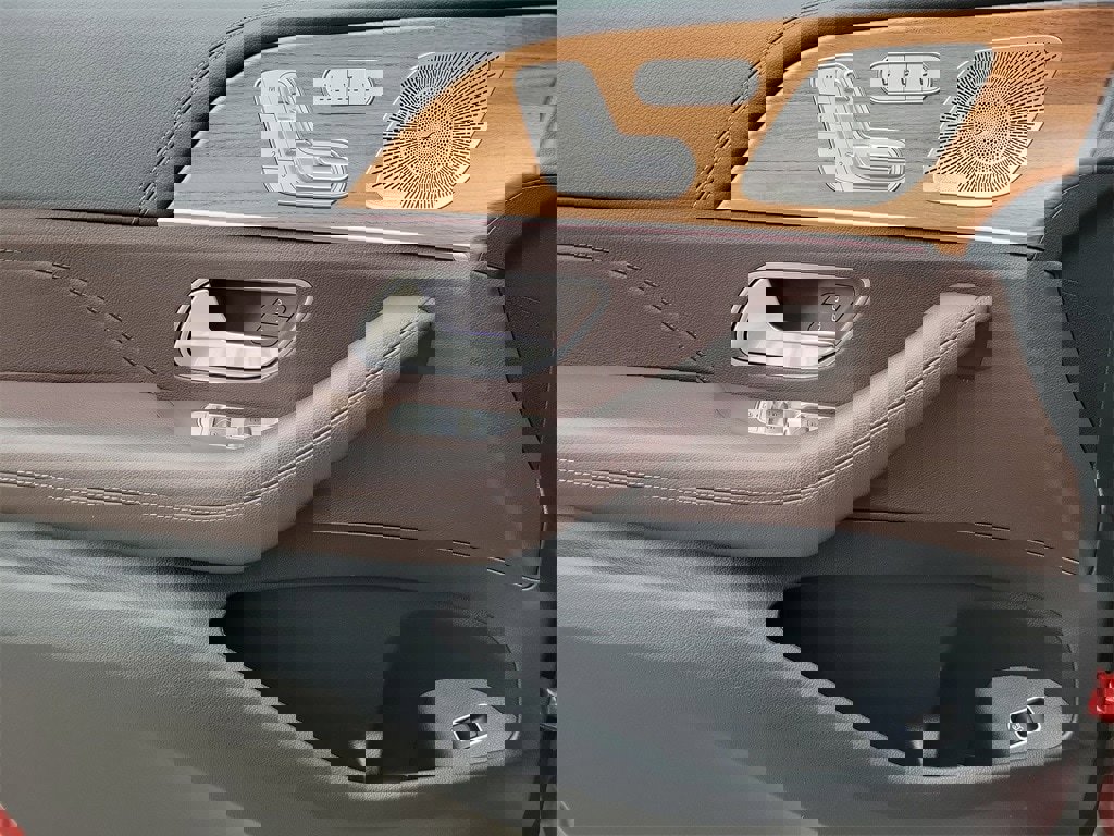 Used 2022 Mercedes-Benz GLE 350 4MATIC w/ Premium Package image 15