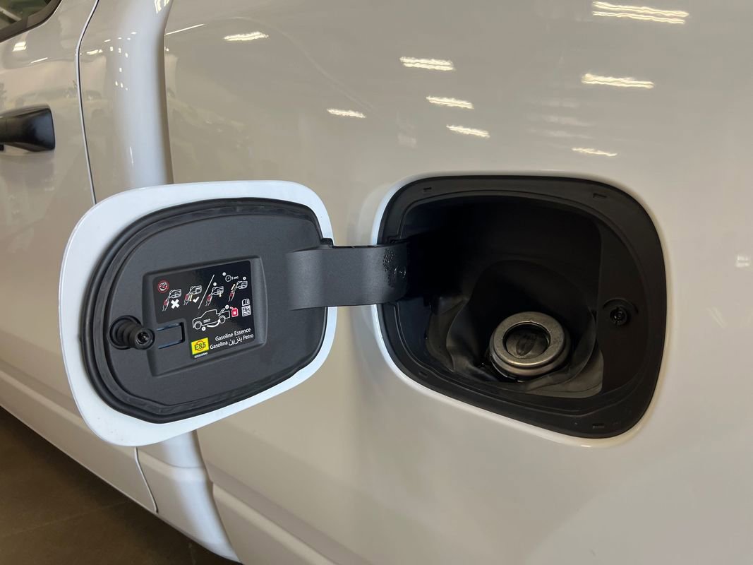 Used 2022 RAM 1500 Tradesman image 32