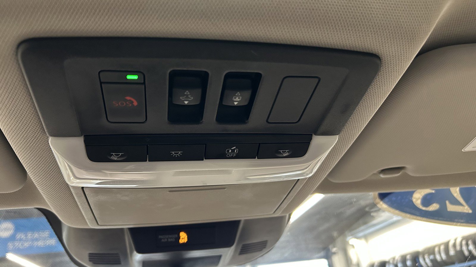 Used 2023 Nissan Rogue SL image 38