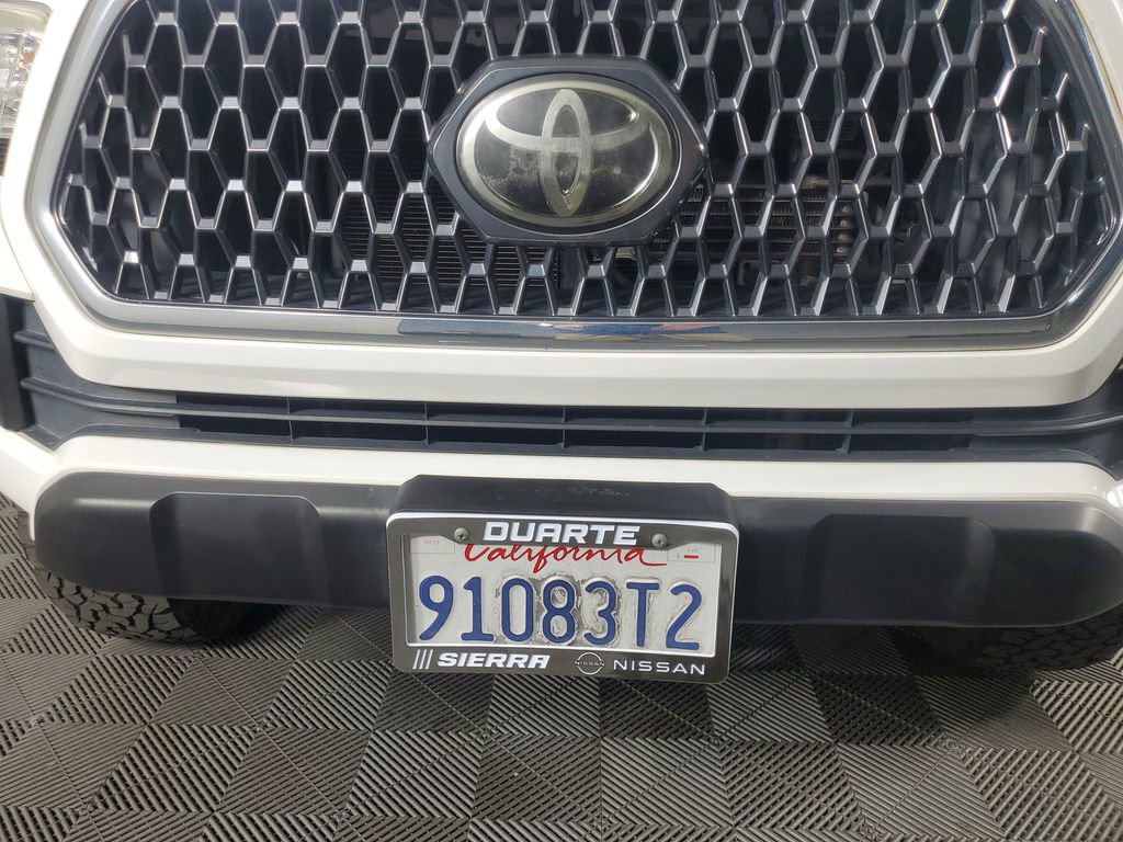 Used 2019 Toyota Tacoma TRD Off-Road image 10