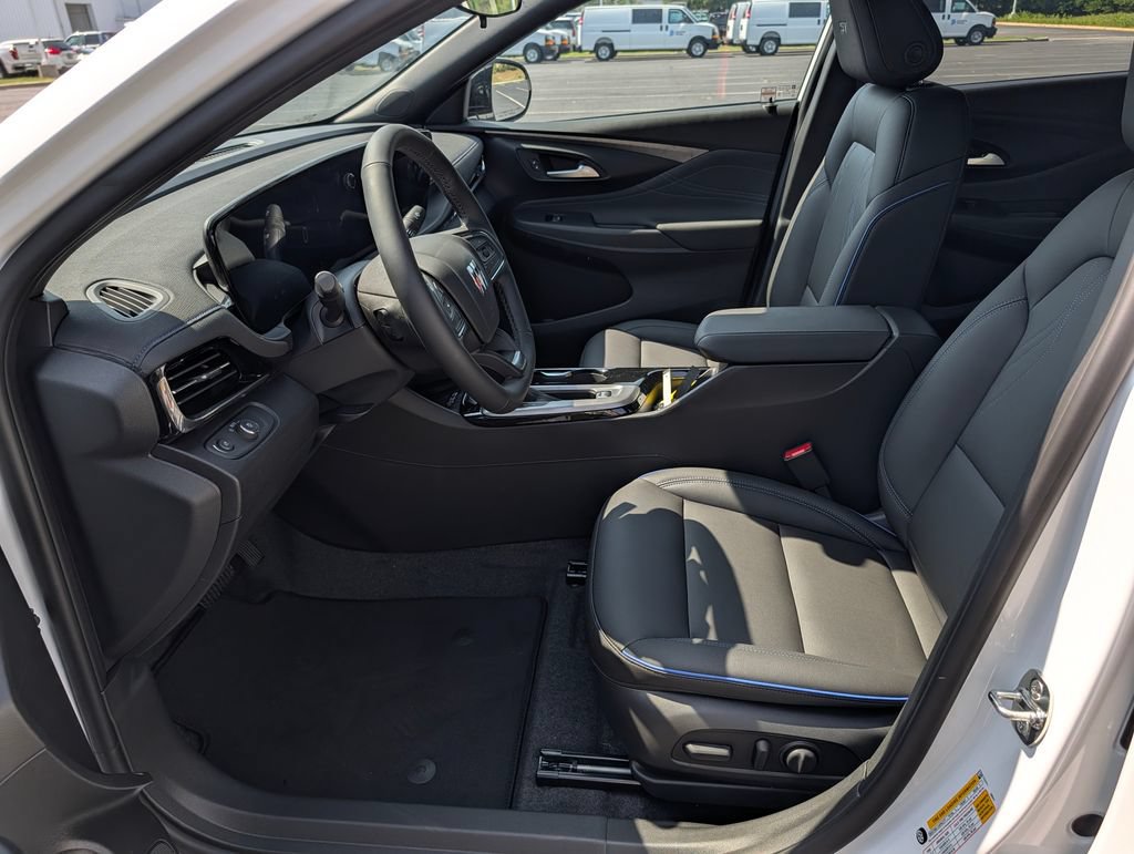 New 2026 Buick Envista Sport Touring w/ Convenience I Package FWD image 13