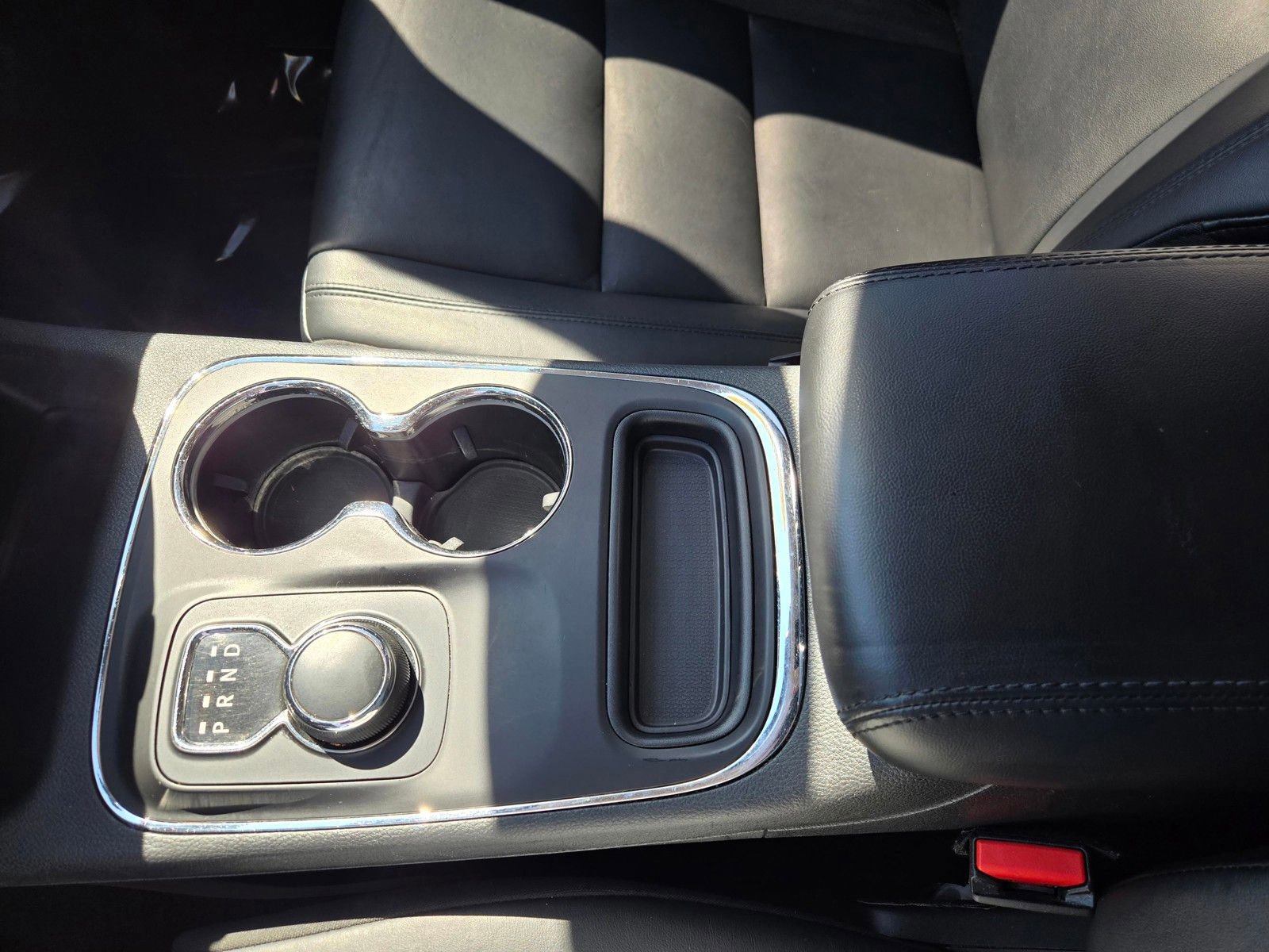 Used 2015 Dodge Durango Limited image 18