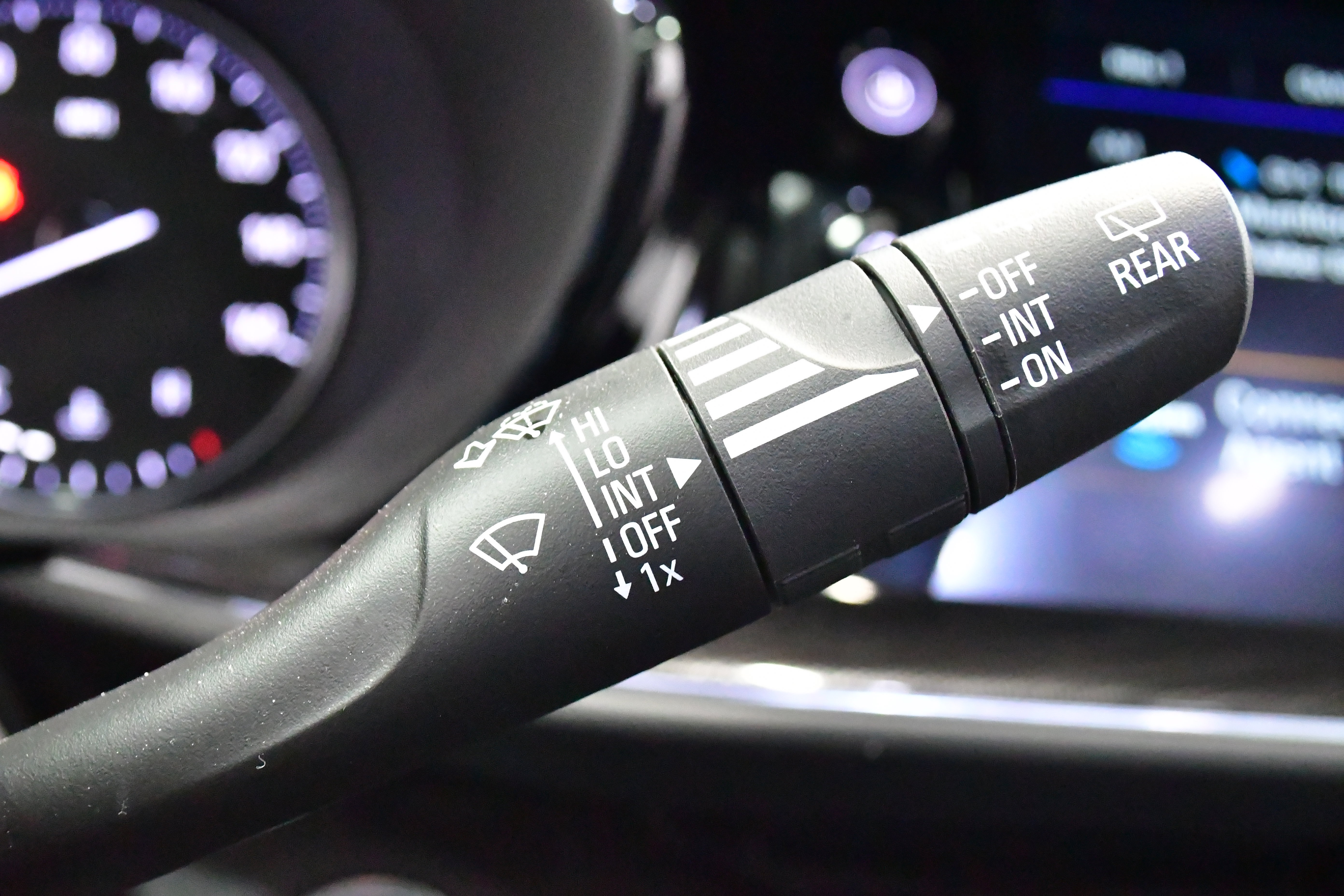 Used 2023 Buick Envision Essence w/ Sport Touring Package image 54