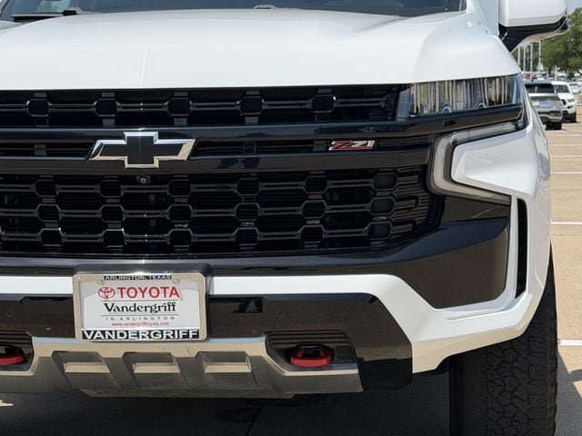 Used 2022 Chevrolet Tahoe Z71 w/ Luxury Package AWD/4WD image 8