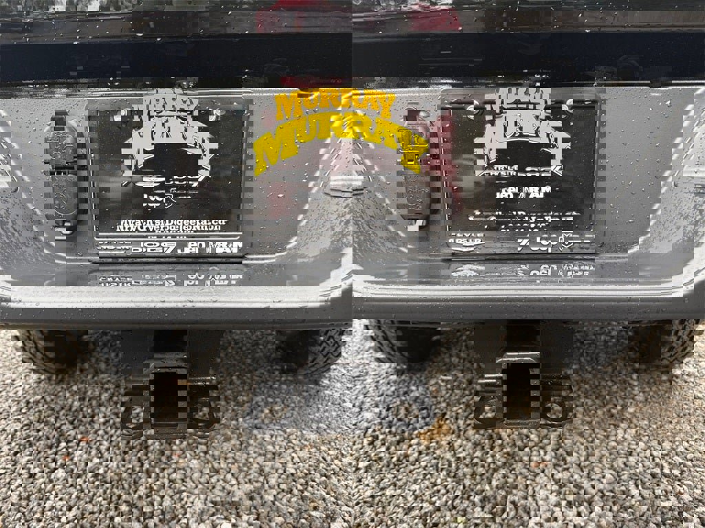 New 2025 Jeep Gladiator Sport image 29