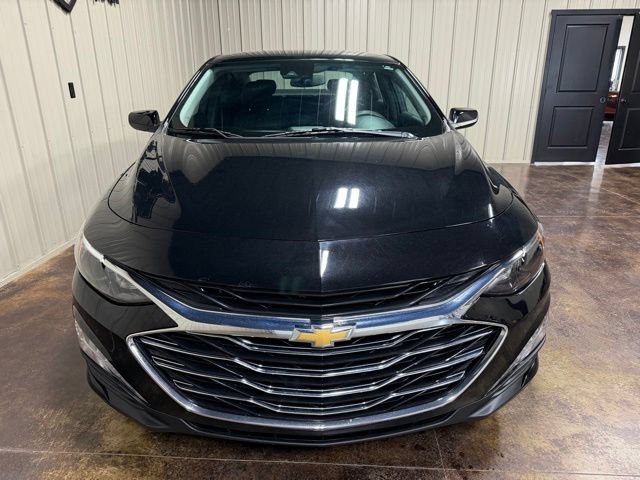 Used 2024 Chevrolet Malibu LT FWD image 2