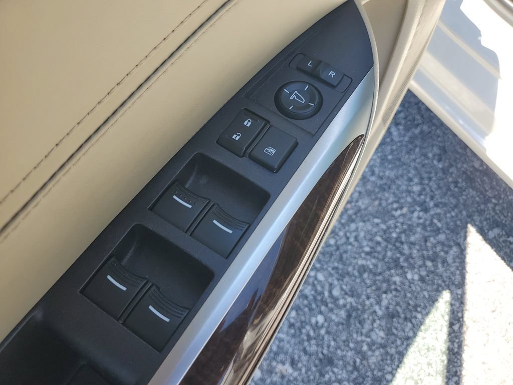 Certified 2018 Acura TLX FWD image 17