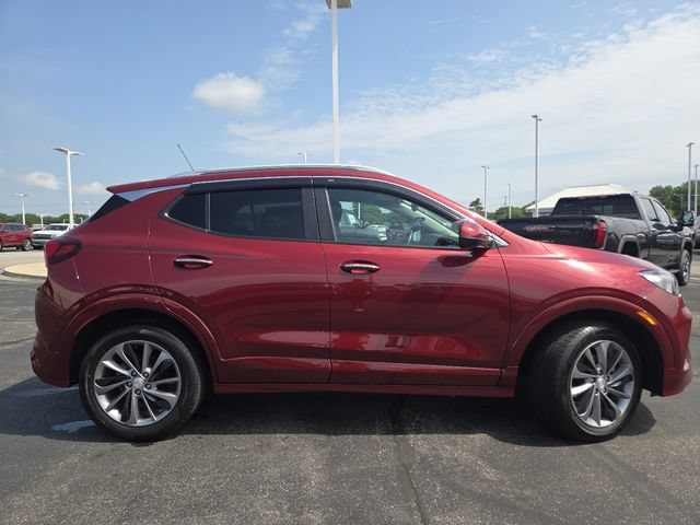 Used 2023 Buick Encore GX Select w/ Sport Touring Package AWD/4WD image 17