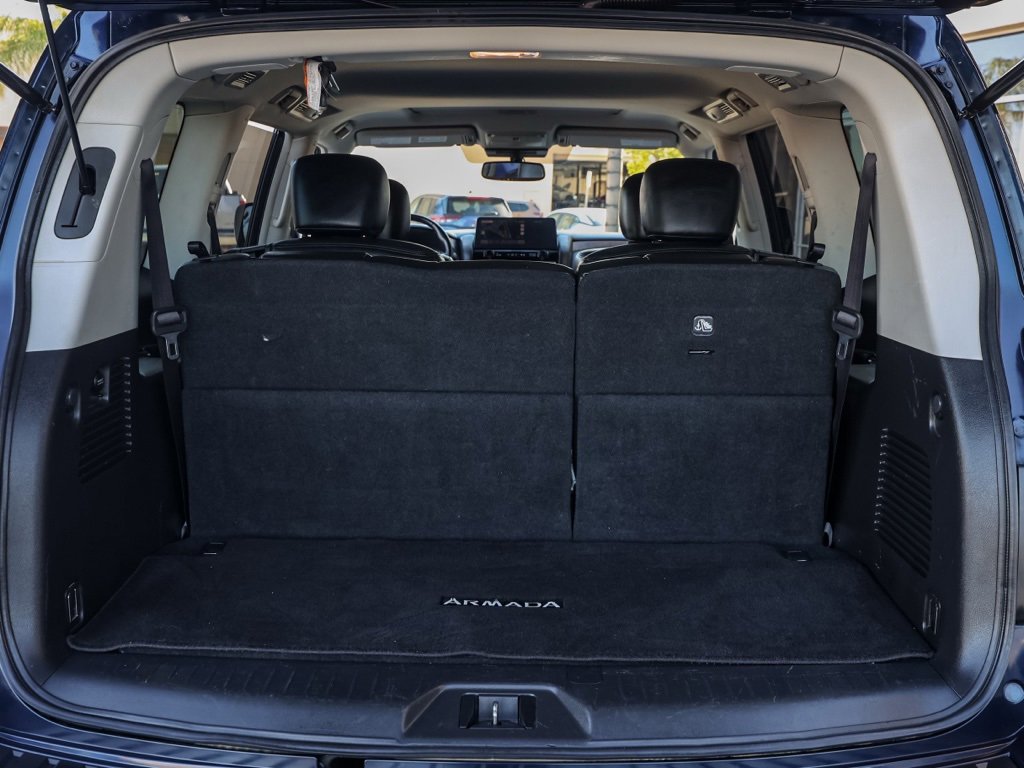 Used 2022 Nissan Armada SL w/ Captain's Chairs Package image 16