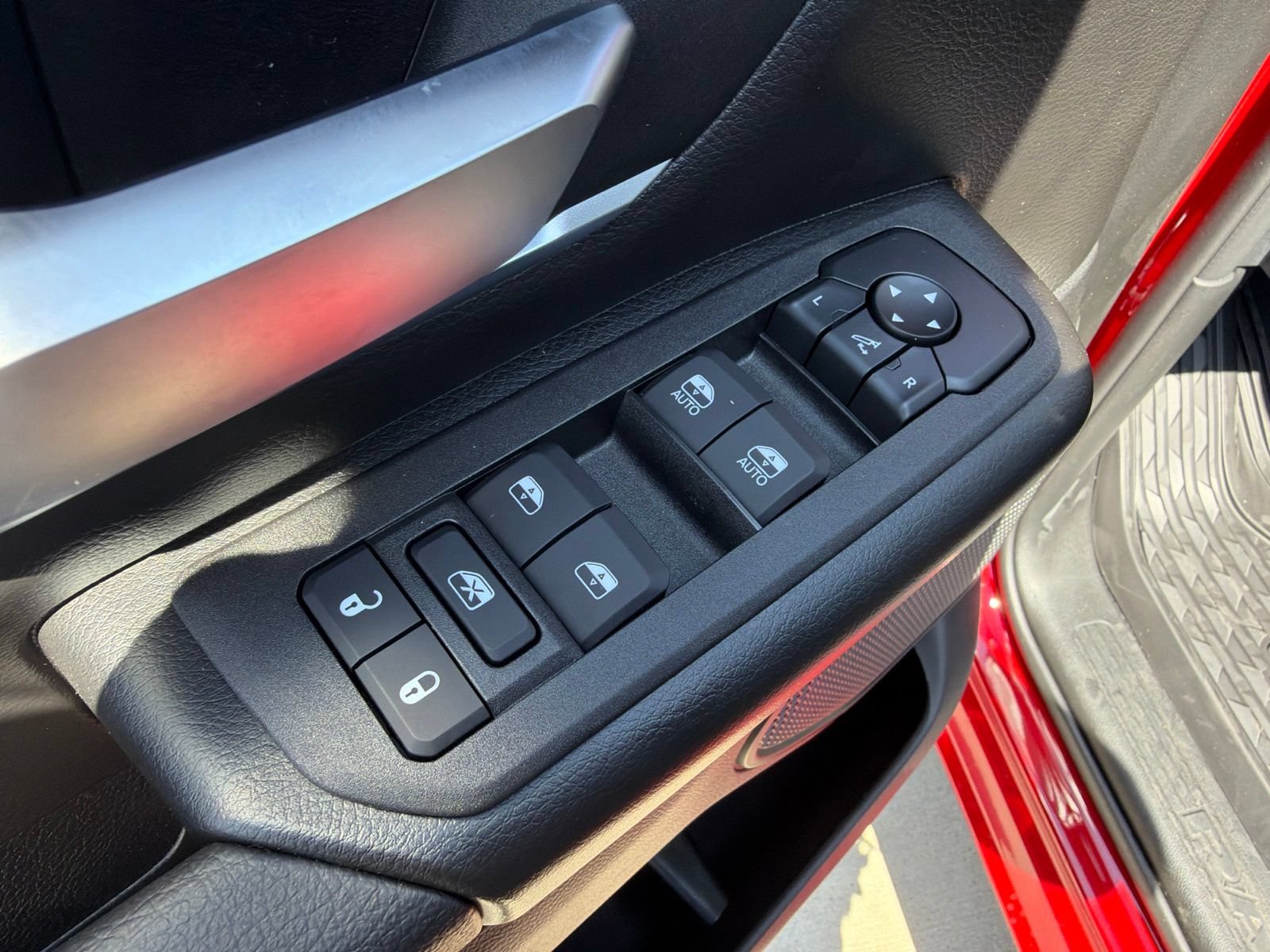 New 2027 RAM 1500 4x4 Crew Cab image 15
