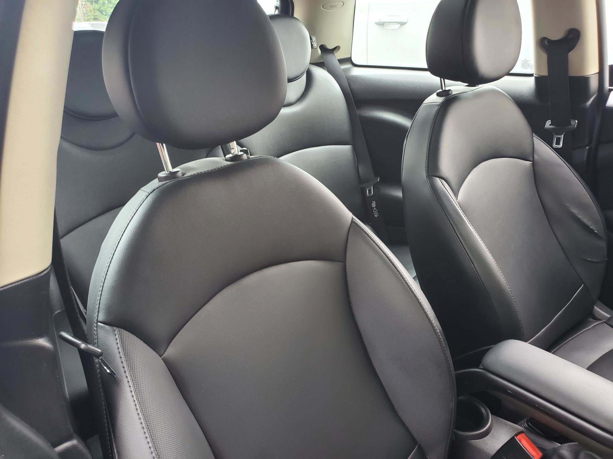 Used 2011 MINI Cooper Hardtop FWD image 27
