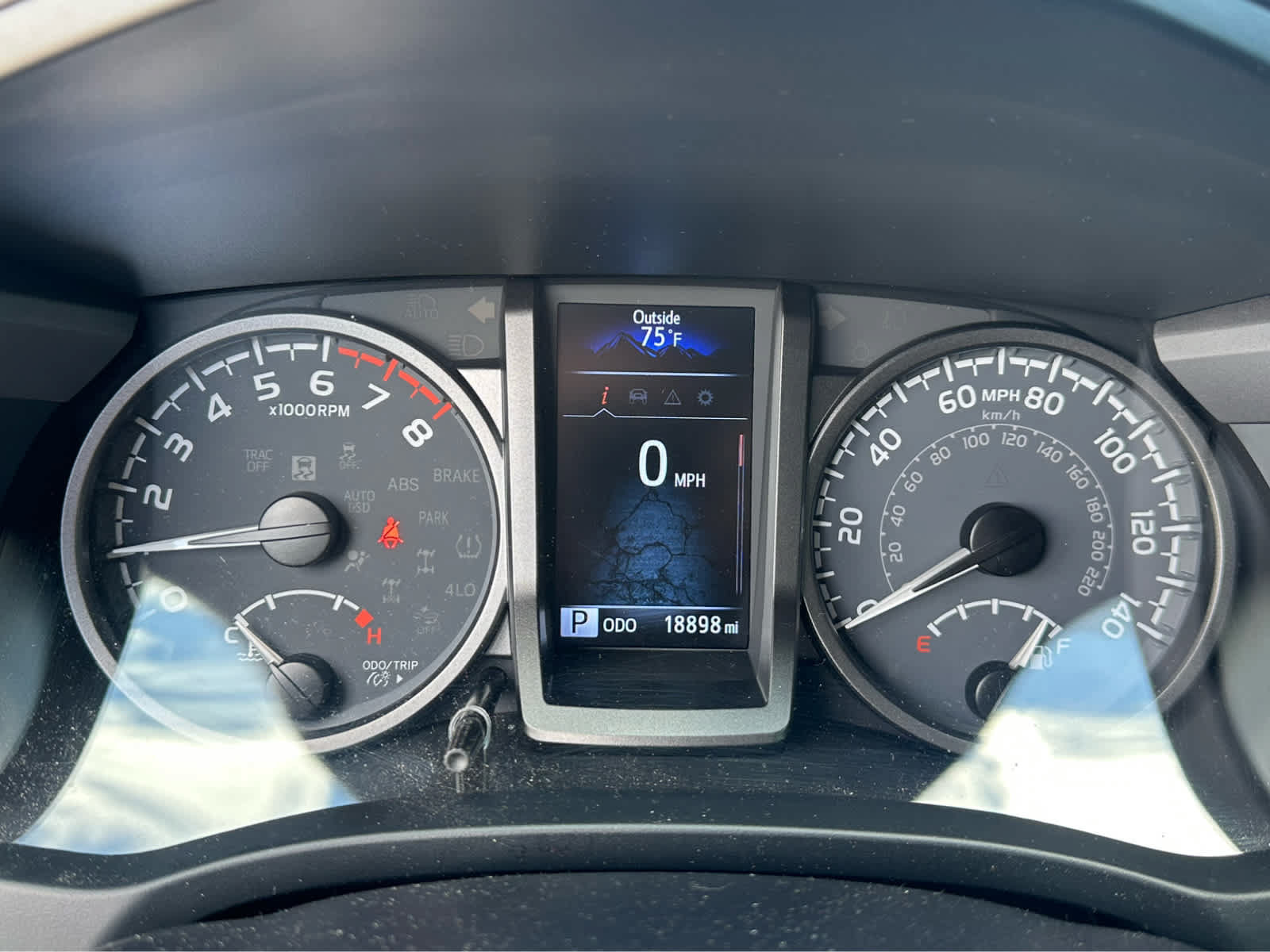 Used 2023 Toyota Tacoma TRD Off-Road w/ Technology Package AWD/4WD image 13