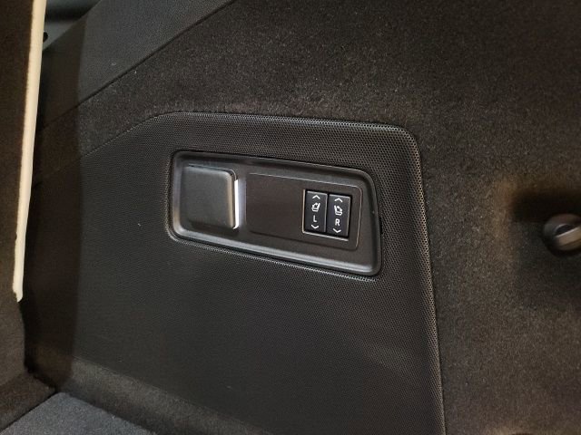 Used 2026 Cadillac Escalade V image 30