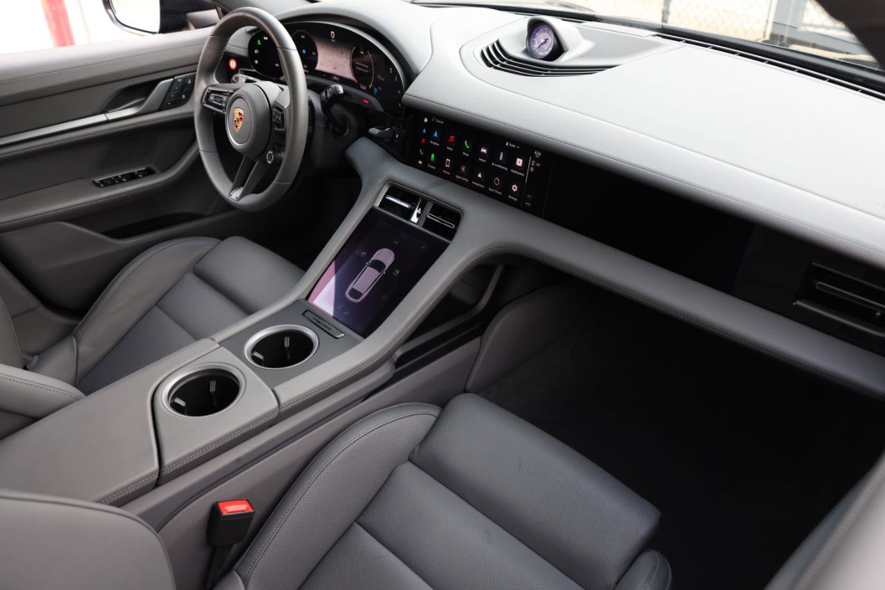 Used 2023 Porsche Taycan 4S image 20