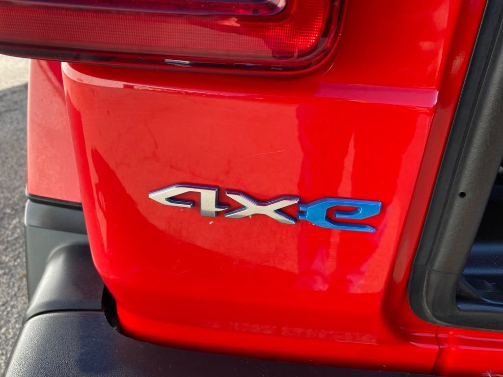 Used 2024 Jeep Wrangler Unlimited Sahara image 15