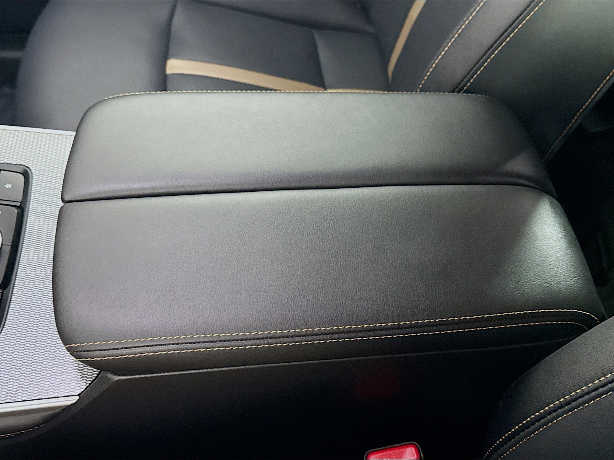 Used 2025 MAZDA CX-70 Plug-In Hybrid w/ Premium Plus image 18