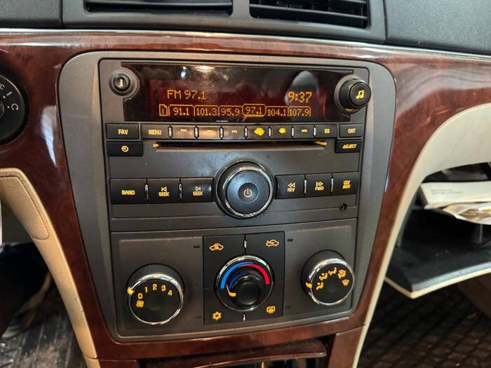 Used 2009 Saturn Aura XE FWD image 35