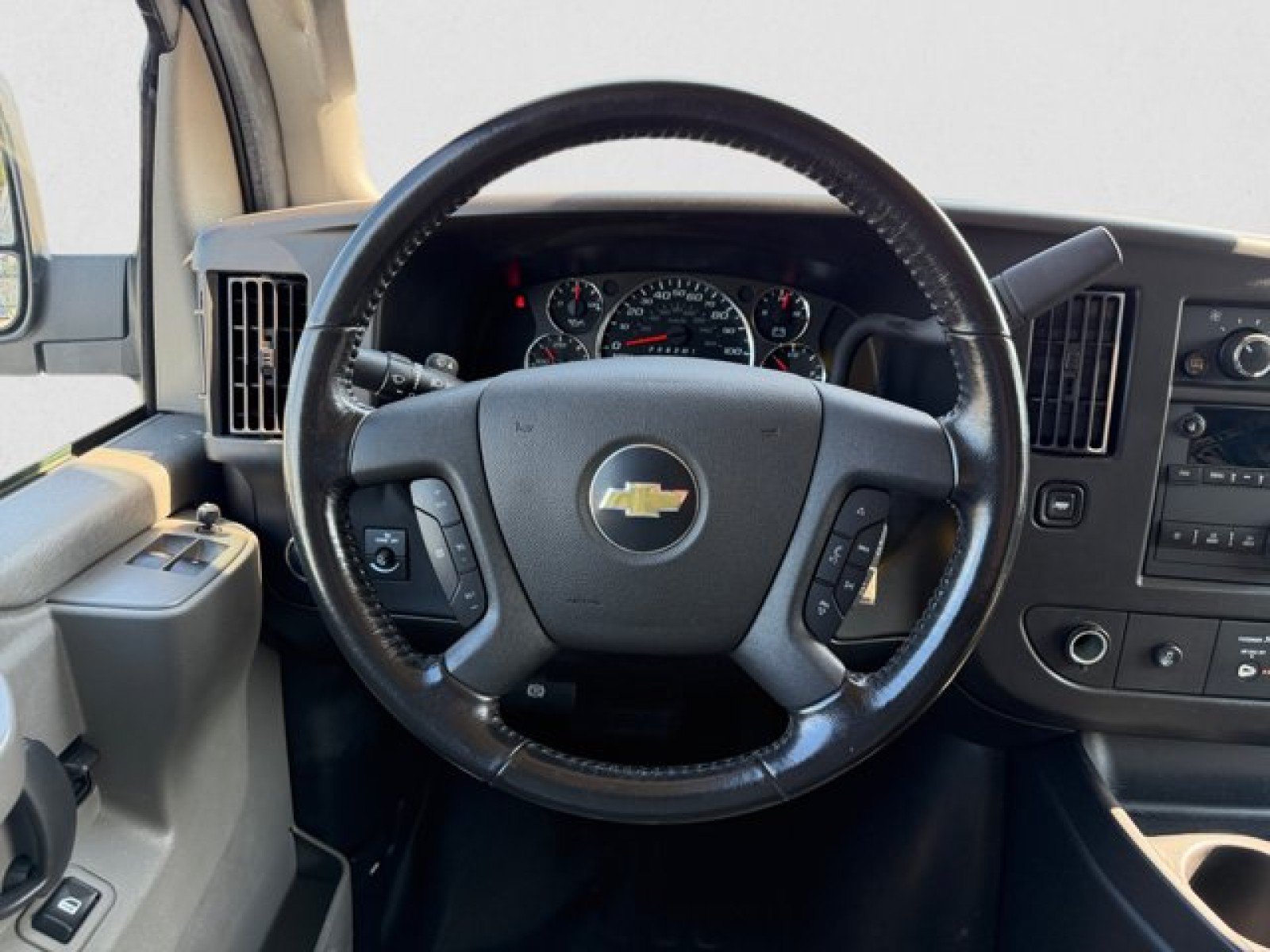 Used 2022 Chevrolet Express 2500 Extended w/ Driver Convenience Package RWD image 13