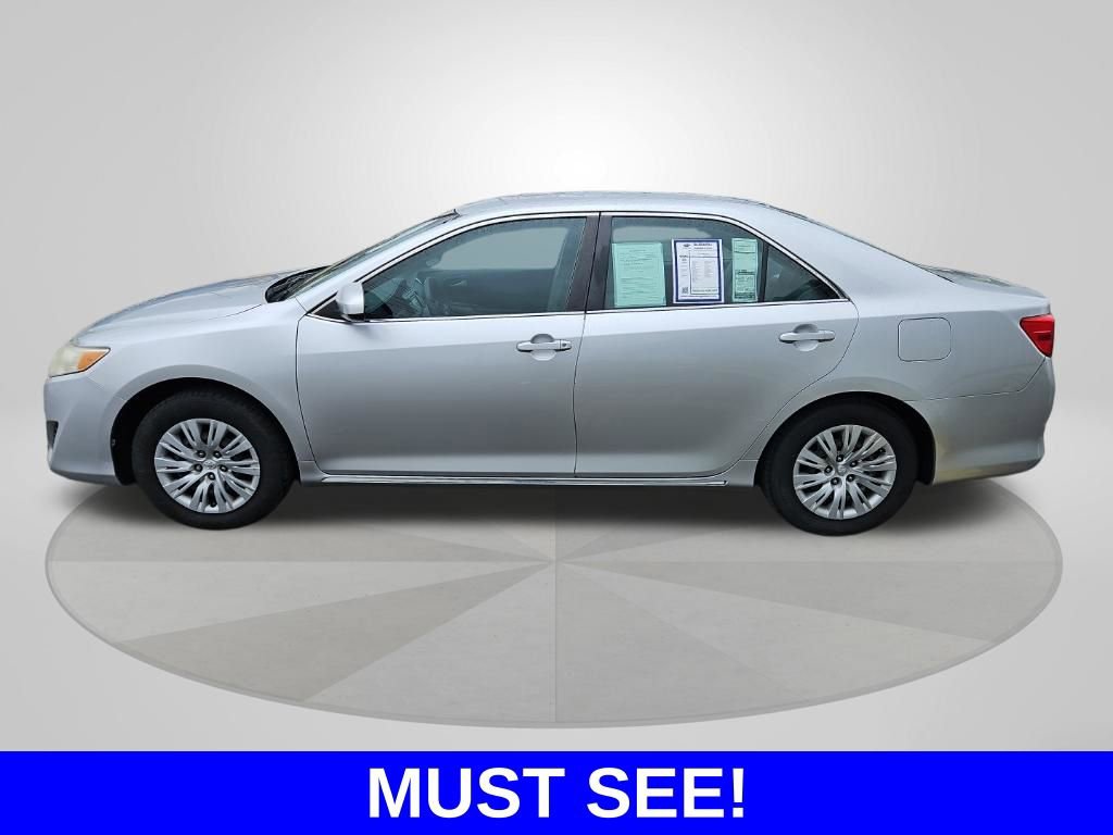 Used 2012 Toyota Camry LE FWD image 8