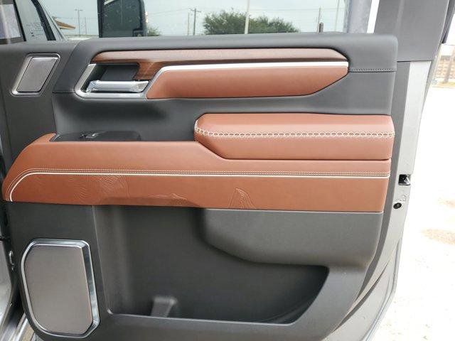 New 2026 GMC Sierra 2500 Denali Ultimate image 11