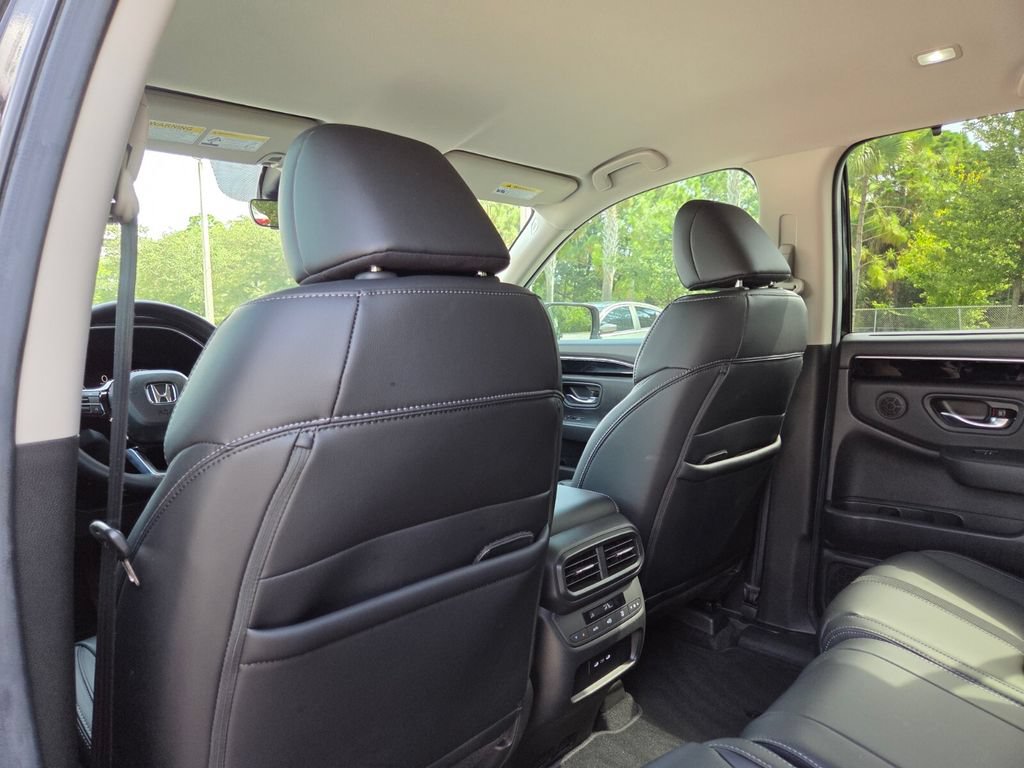 Used 2025 Honda Pilot EX-L image 25