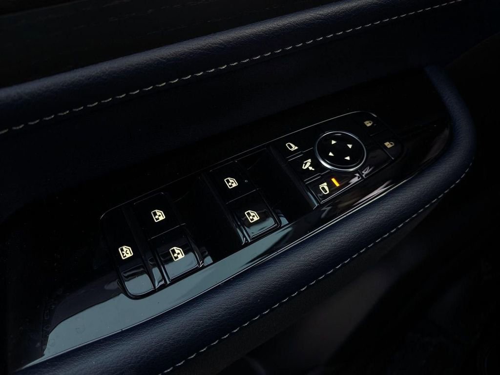 New 2026 INFINITI QX80 4WD w/ Sport Exterior Package image 15