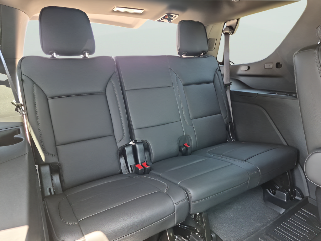 New 2026 GMC Yukon Denali w/ Advanced Technology Package AWD/4WD image 40