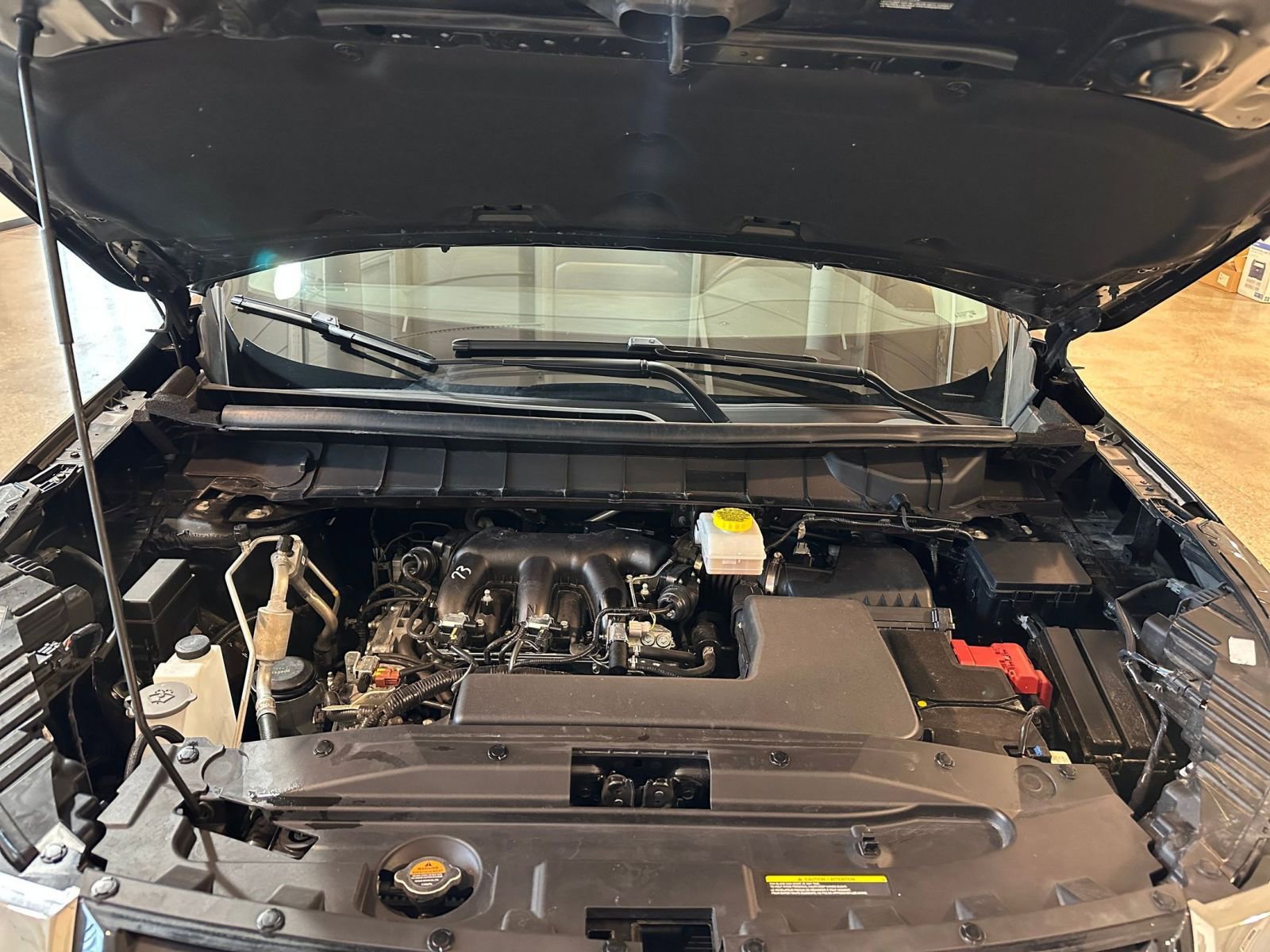 Used 2025 Nissan Pathfinder SV image 34