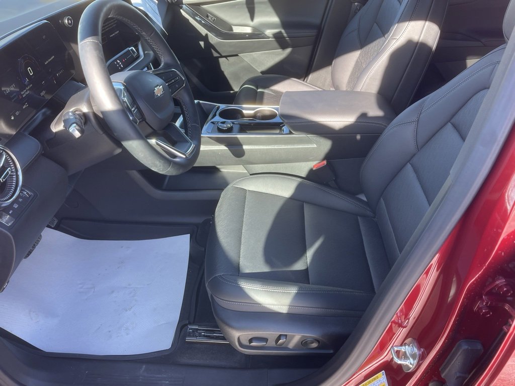 New 2026 Chevrolet Equinox LT w/ Convenience Package II image 11