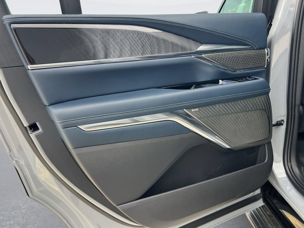 New 2026 Cadillac Escalade IQ Luxury 2 AWD/4WD image 26