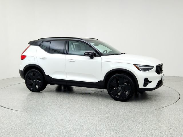 New 2026 Volvo XC40 B5 Ultra w/ Climate Package image 3