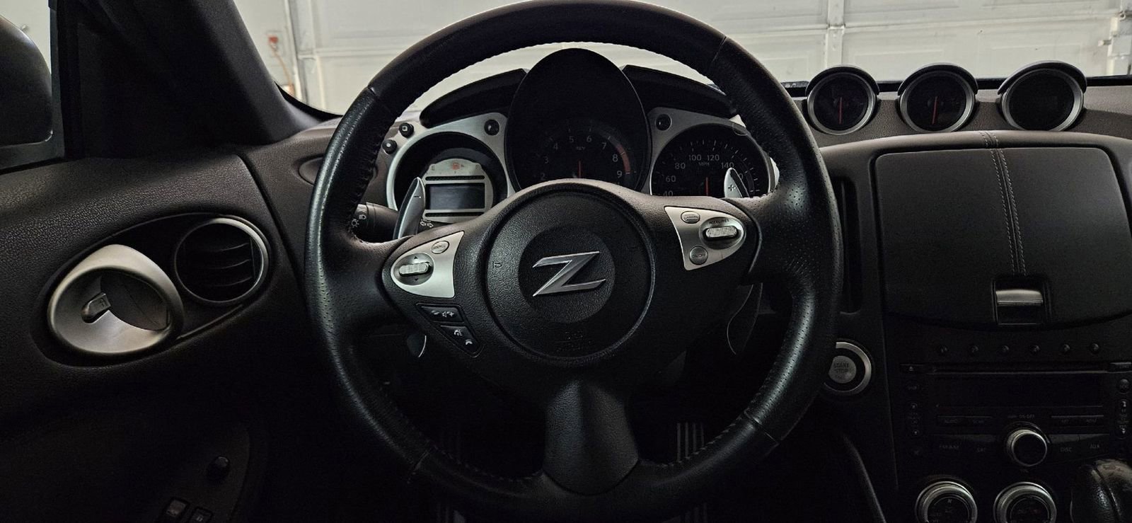 Used 2012 Nissan 370Z Touring w/ Sport Pkg image 9