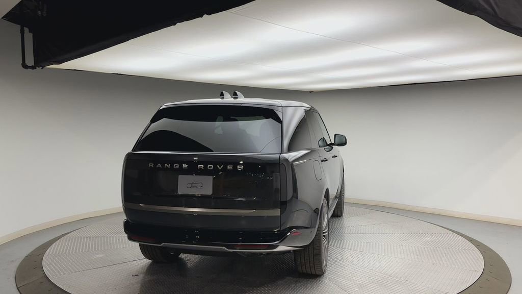 New 2026 Land Rover Range Rover SE AWD/4WD image 3