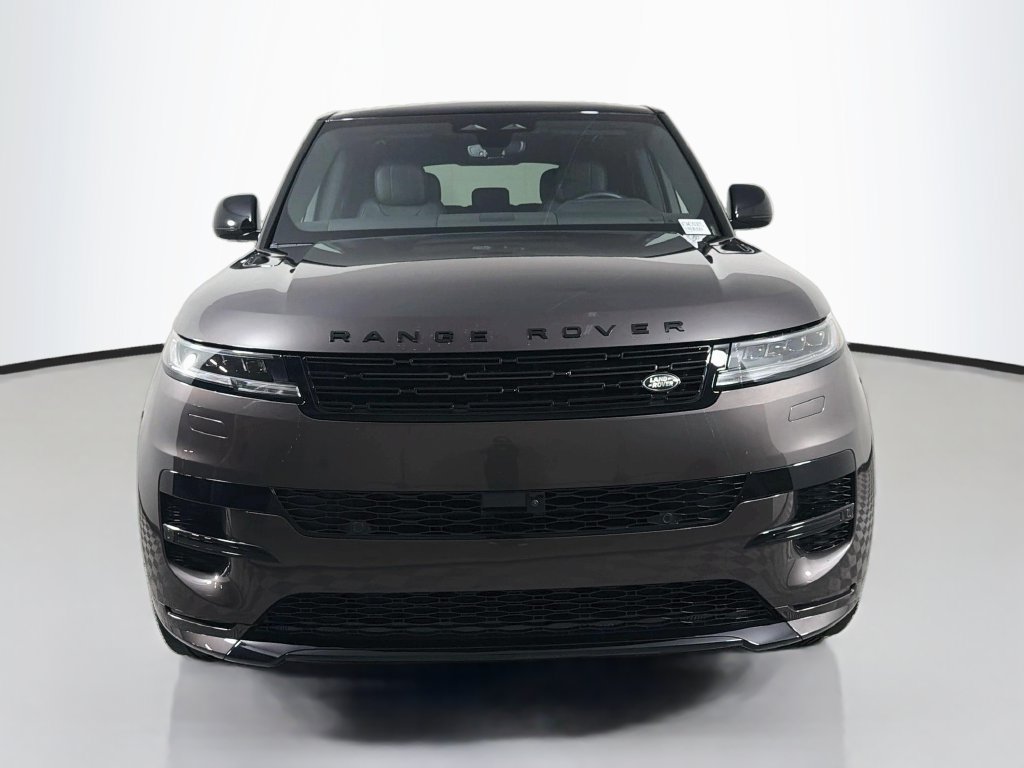 Used 2026 Land Rover Range Rover Sport Dynamic SE AWD/4WD image 2