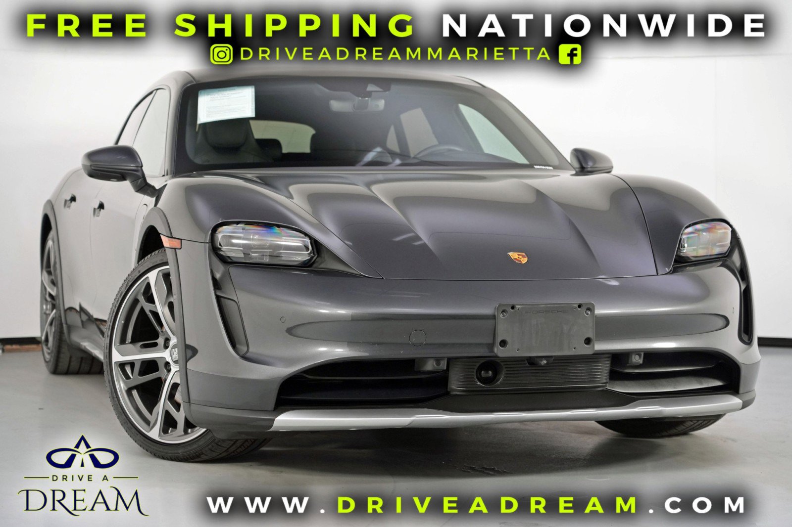 Used 2023 Porsche Taycan 4S w/ Technology Package image 2