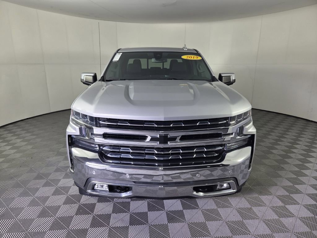 Used 2019 Chevrolet Silverado 1500 LTZ w/ LTZ Premium Package AWD/4WD image 3