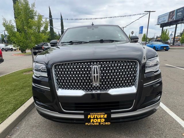 Used 2023 Lincoln Navigator Reserve AWD/4WD image 5