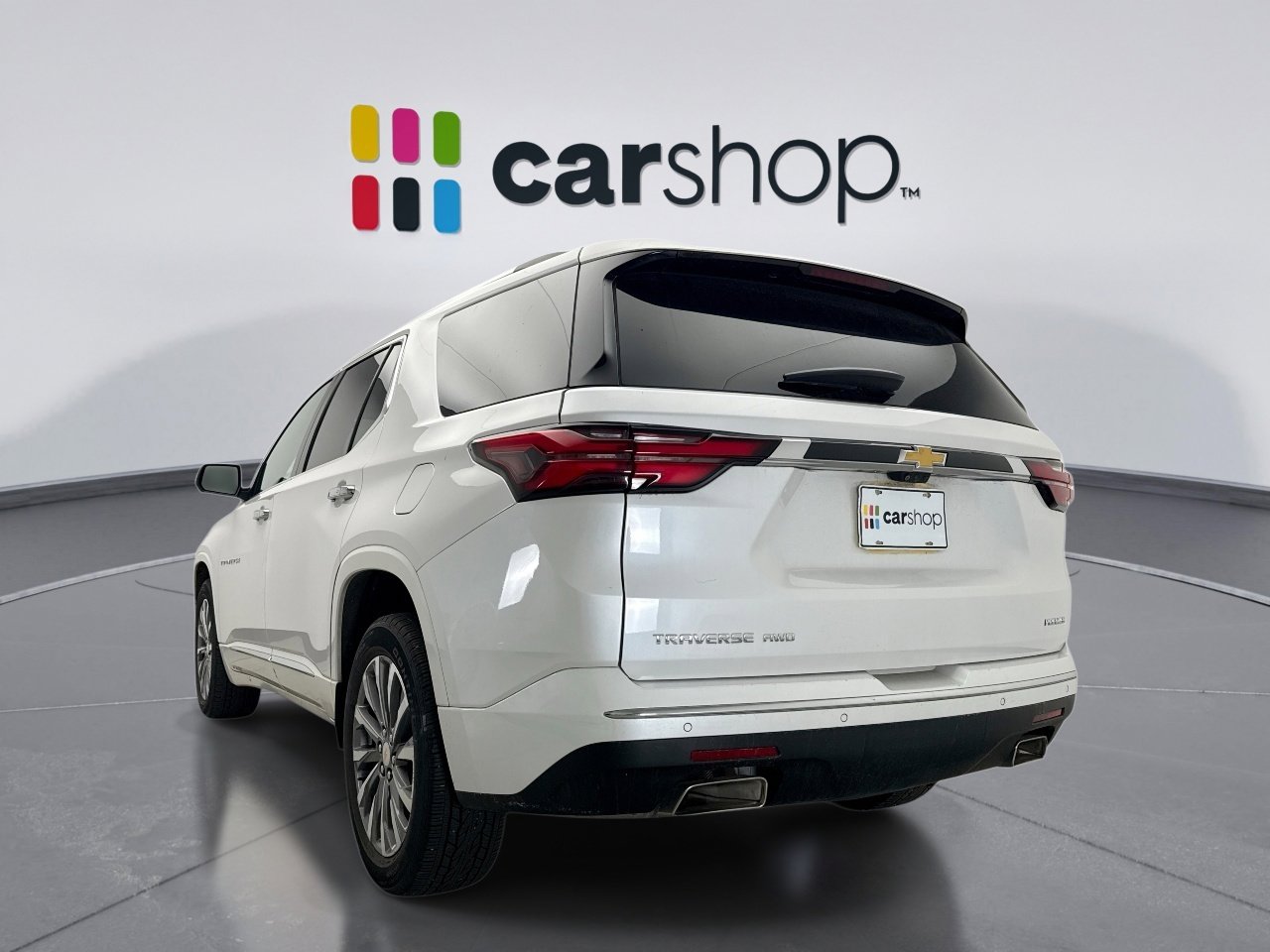 Used 2023 Chevrolet Traverse Premier image 3