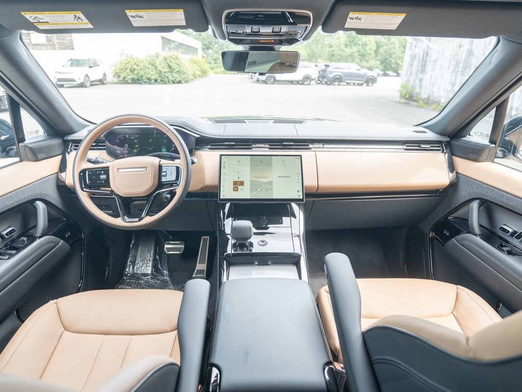 New 2026 Land Rover Range Rover Sport Dynamic SE AWD/4WD image 17
