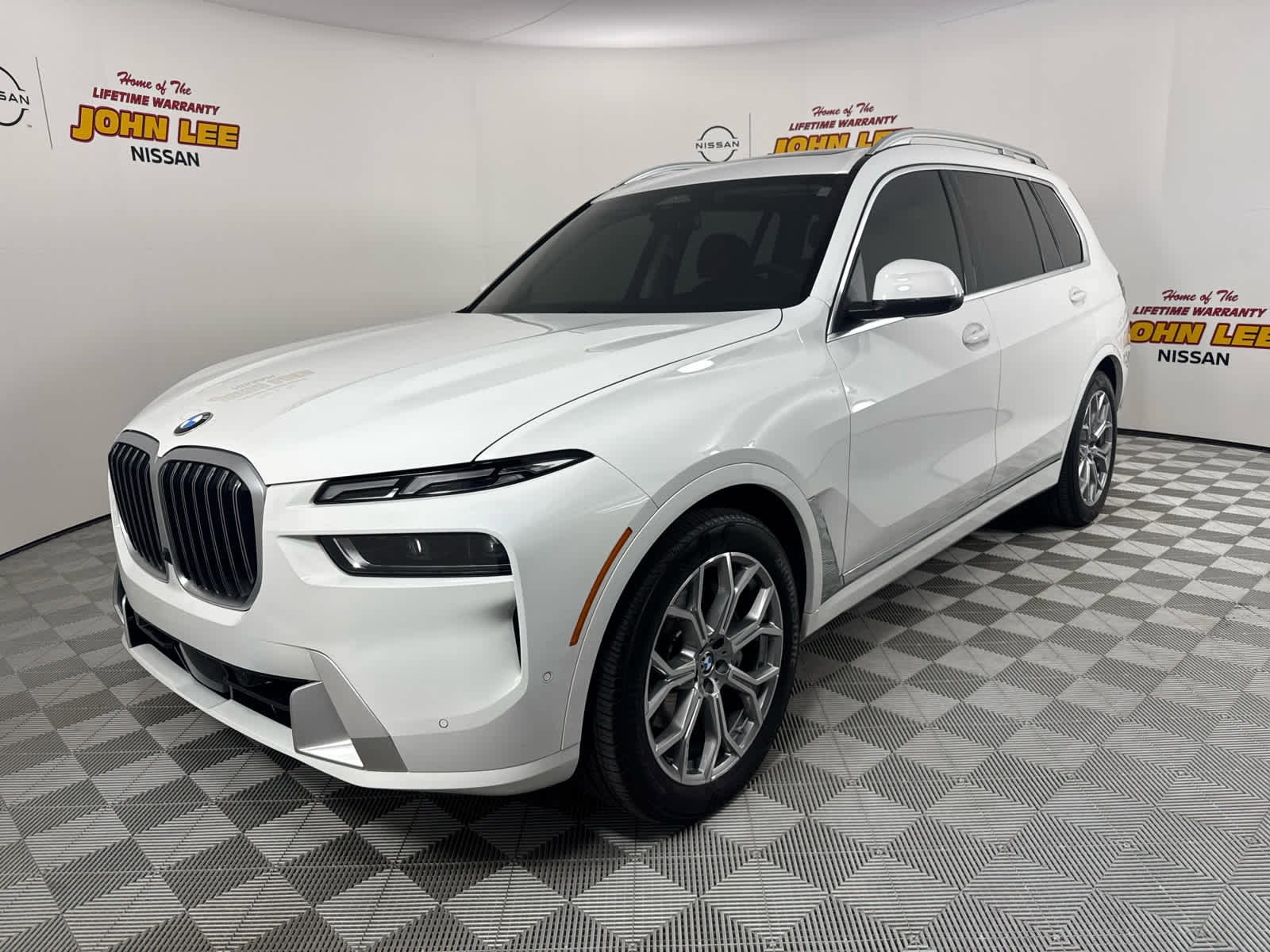 Used 2025 BMW X7 xDrive40i w/ Premium Package