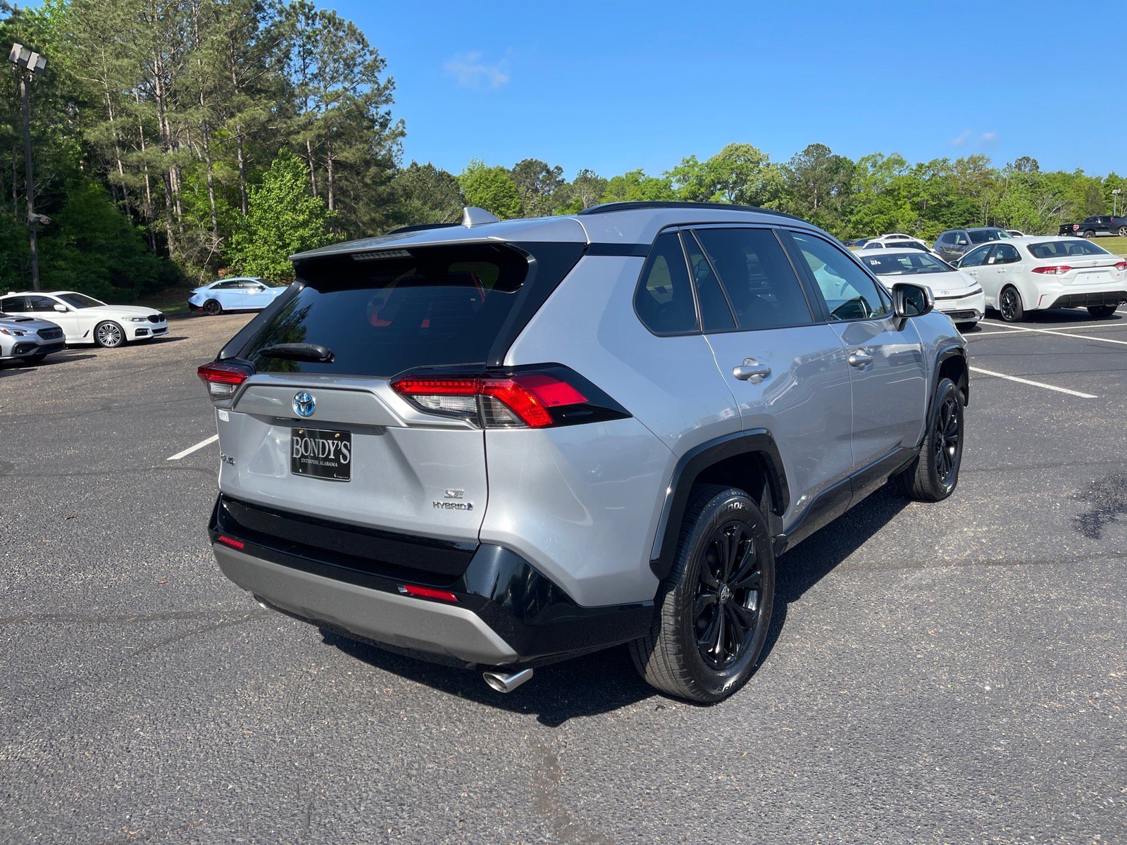 Used 2024 Toyota RAV4 SE AWD/4WD image 17