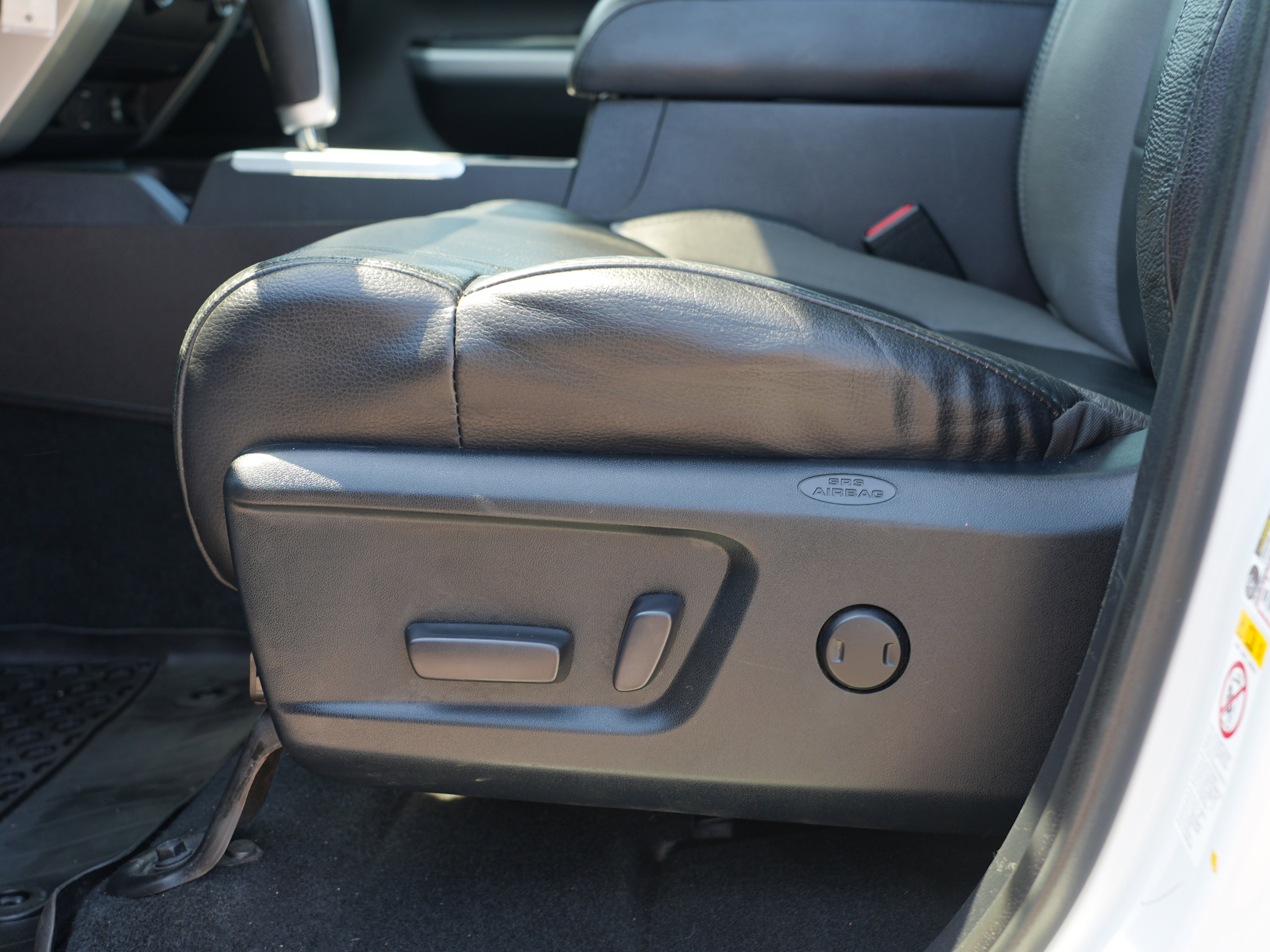 Used 2018 Toyota Tundra Limited AWD/4WD image 15