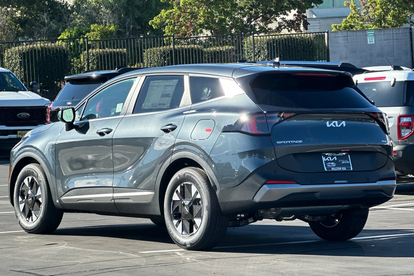New 2027 Kia Sportage LX FWD image 6