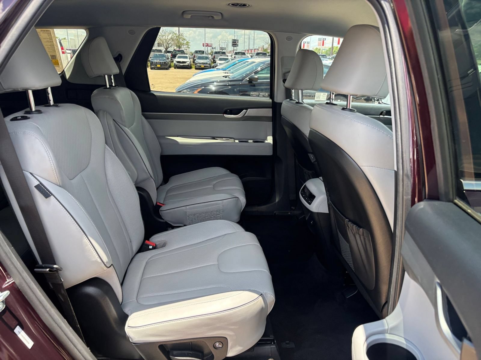 Used 2025 Hyundai Palisade SEL FWD image 29