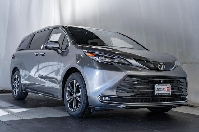 New 2026 Toyota Sienna Platinum