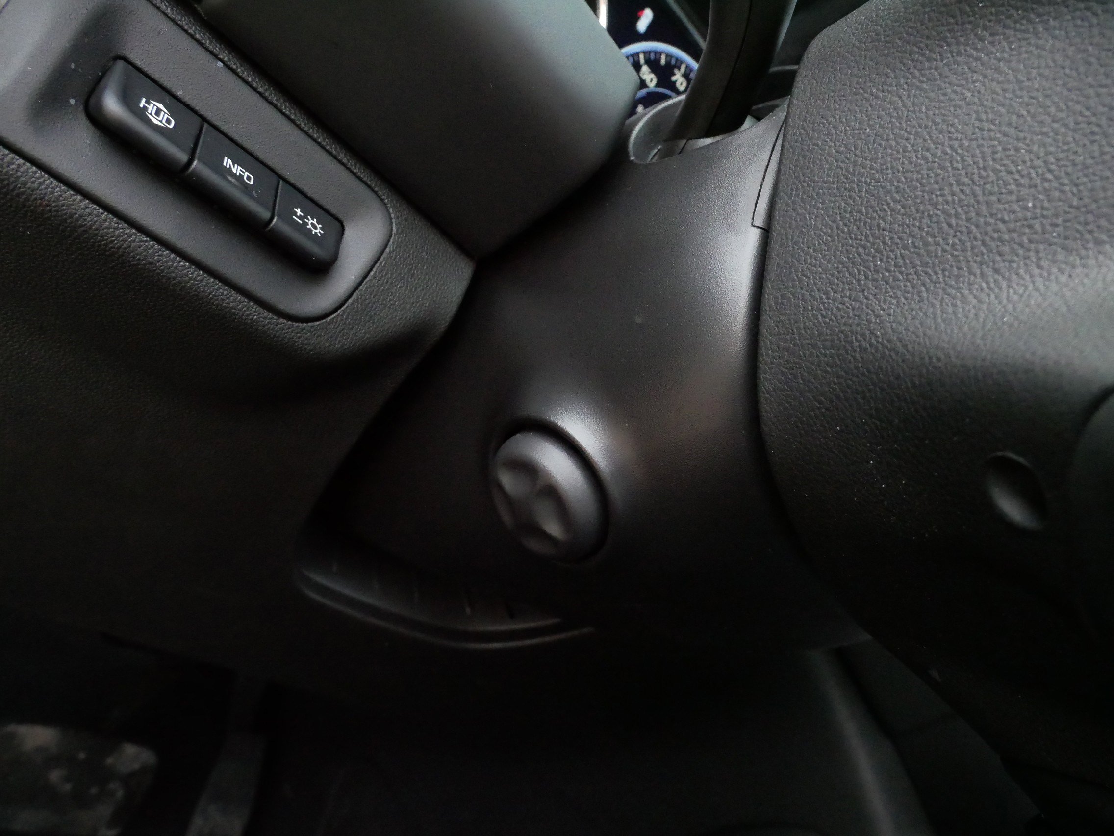 Used 2023 GMC Acadia SLT w/ Elevation Edition image 35