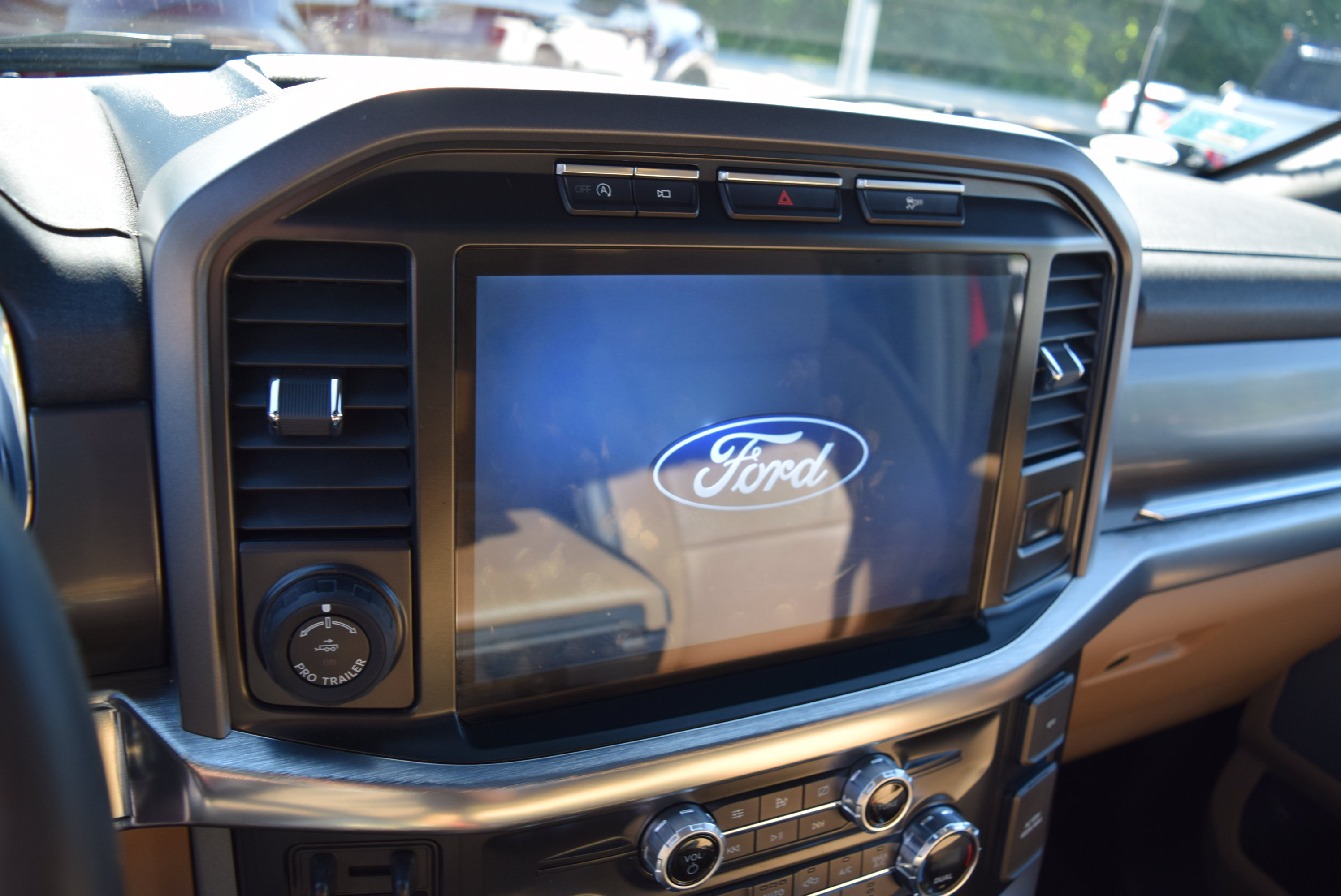 Used 2021 Ford F150 Lariat w/ Equipment Group 502A High AWD/4WD image 15